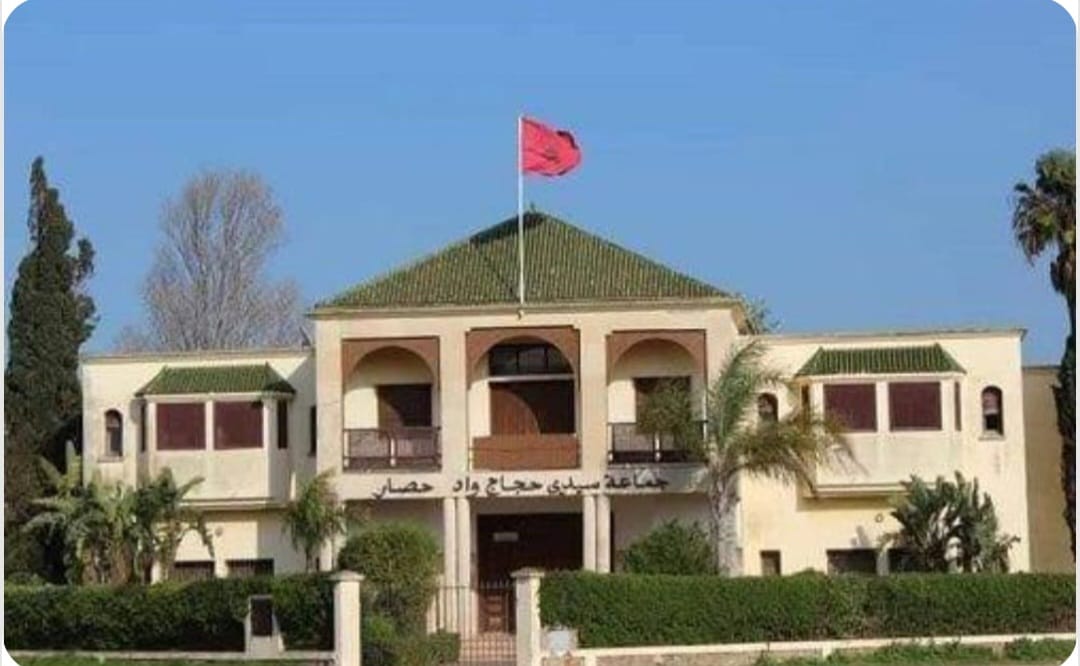 جدل بمديونة.. اتهامات بتوظيف خدمات نقل الأموات في صراعات سياسية بسيدي حجاج واد حصار